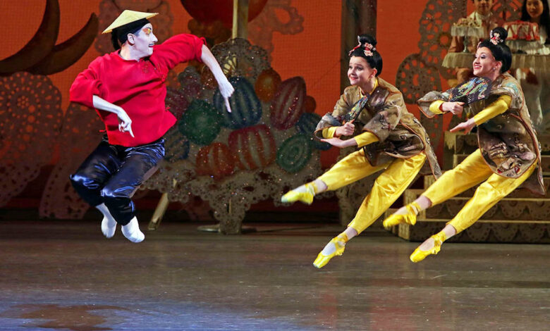 Nutcracker ballet george center balanchine lincoln fairy city dance york perennial lovette lauren production year 2011 nyc especially everything christmas