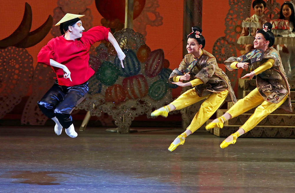 Nutcracker ballet george center balanchine lincoln fairy city dance york perennial lovette lauren production year 2011 nyc especially everything christmas