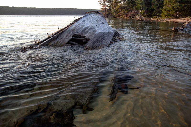 Shipwreck lake superior arlington