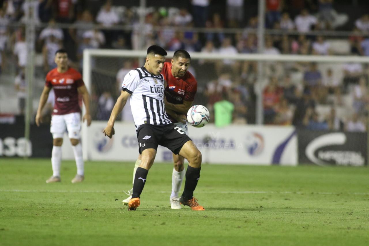 Enso gonzalez wolves paraguay