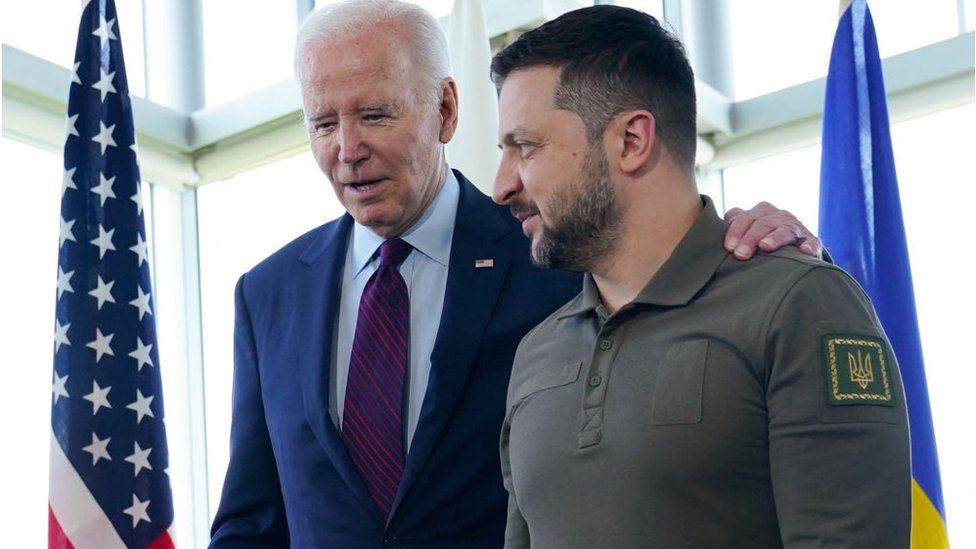 Biden documents zelensky general