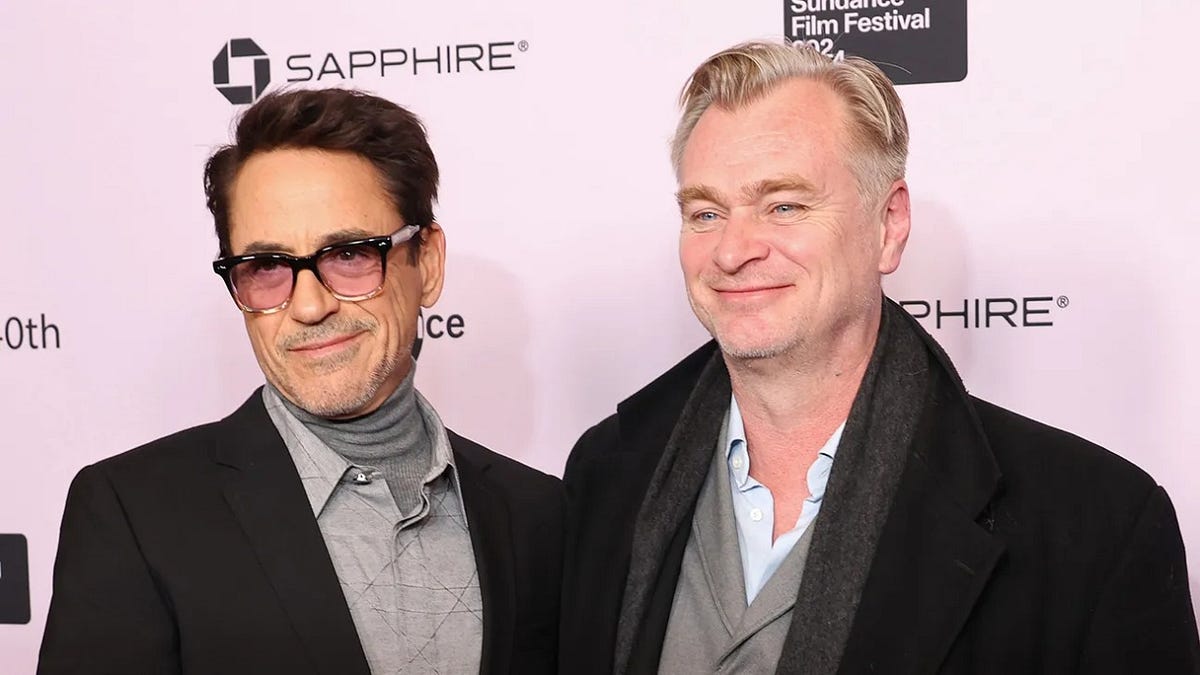 Christopher nolan wins dga award