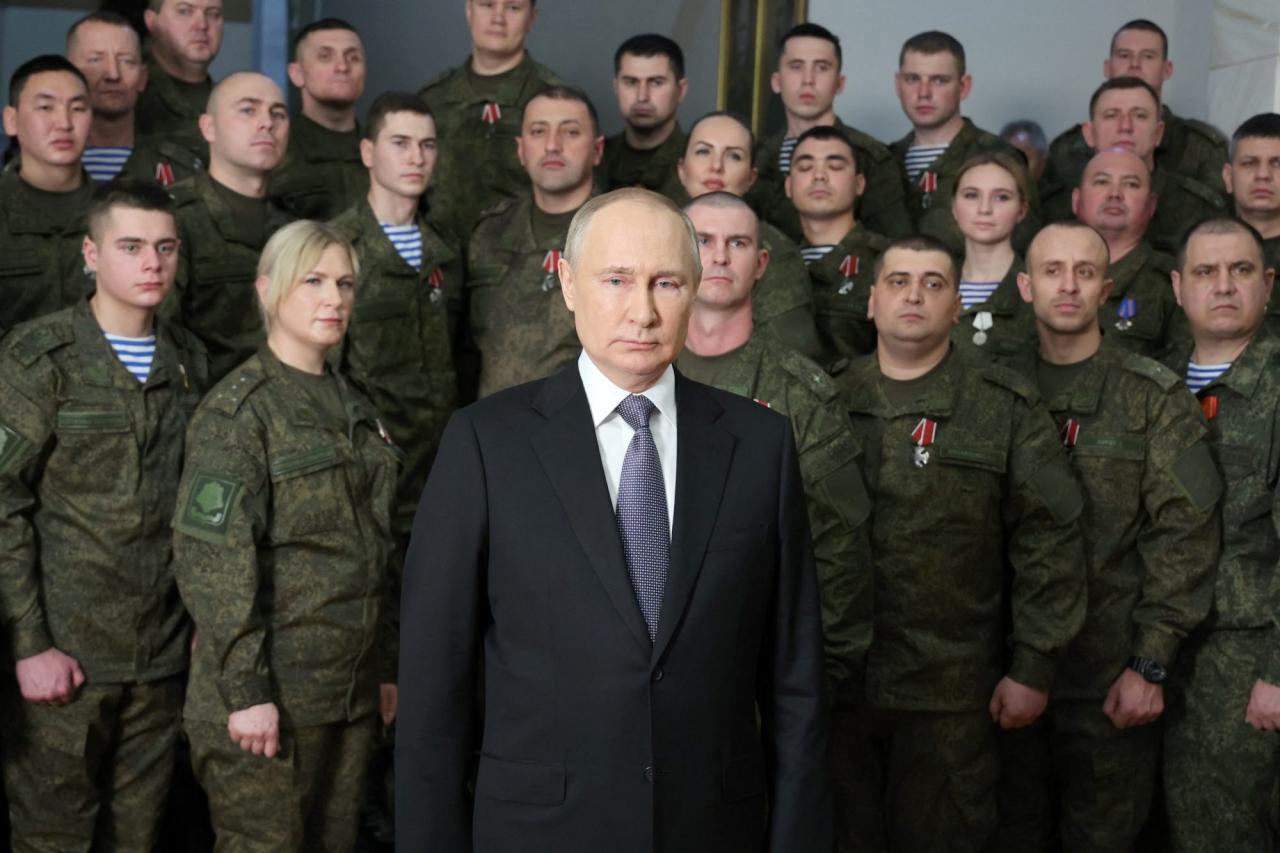 Putin russia army foreigners citizenship