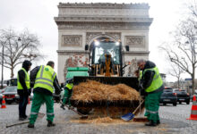 Protest farmers lyon attacks invade telegraph