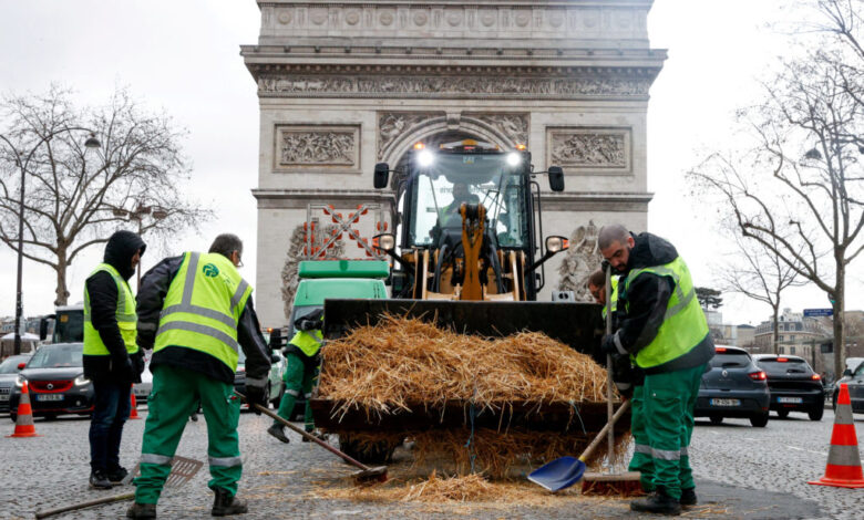 Protest farmers lyon attacks invade telegraph