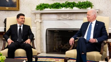 Biden documents zelensky general