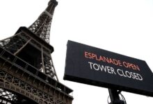 Paris eiffel tower closed strike