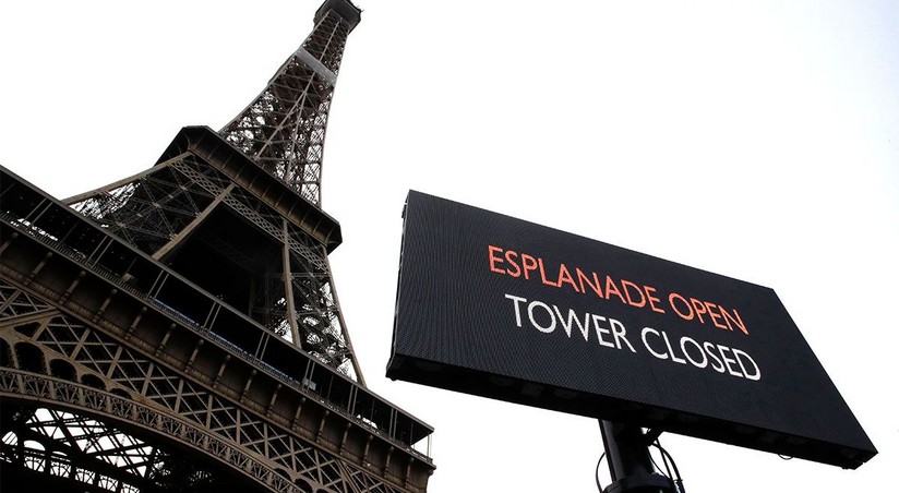 Paris eiffel tower closed strike