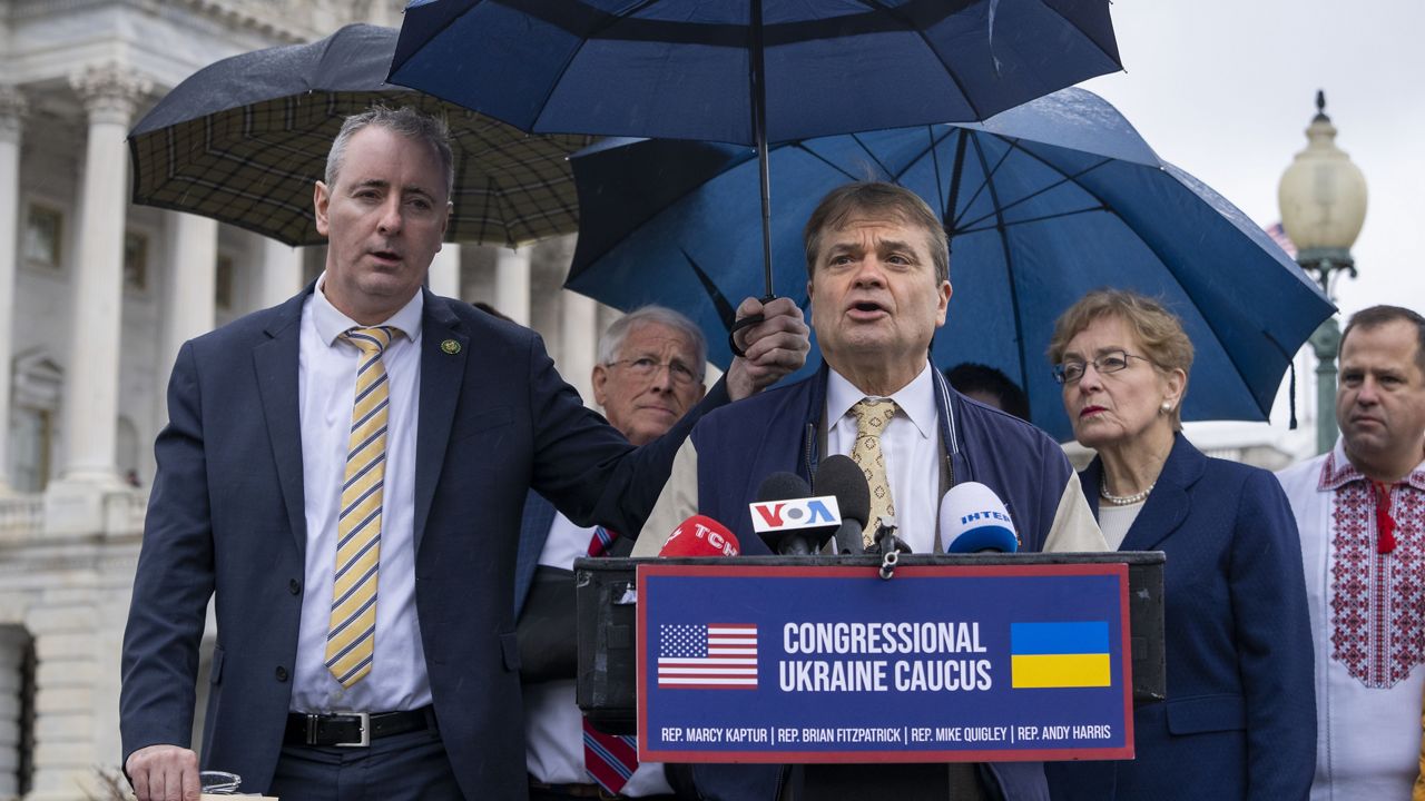 Congress discharge petition ukraine