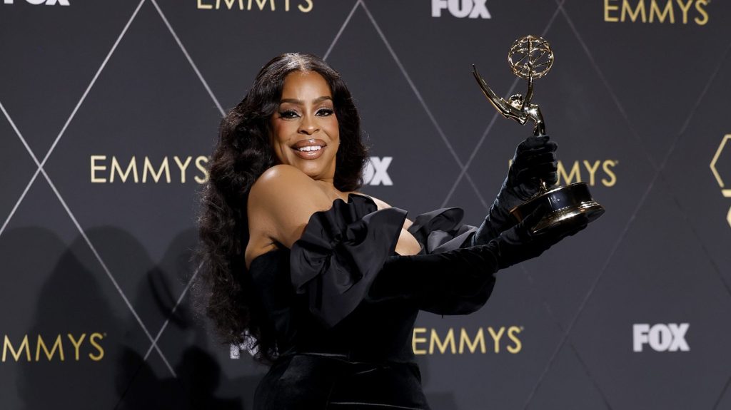 Niecy nash betts emmys speech