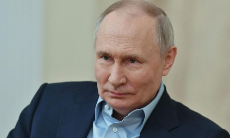 Putin poutine vladimir ukraine announces poetin toi telegraph imgflip pullback caption oproepen kalmte commentaar