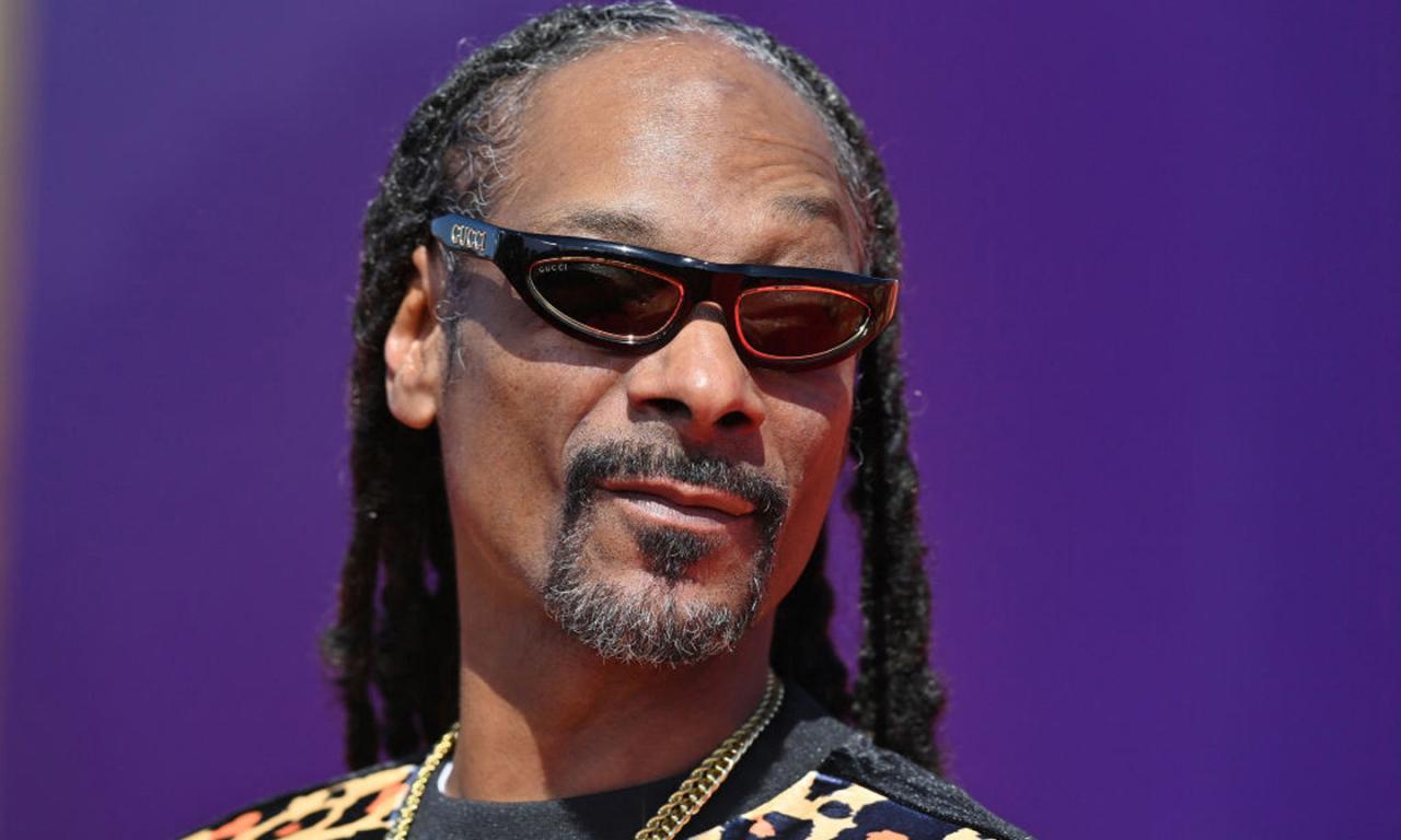 Snoop dogg the underdoggs movie nfl nil