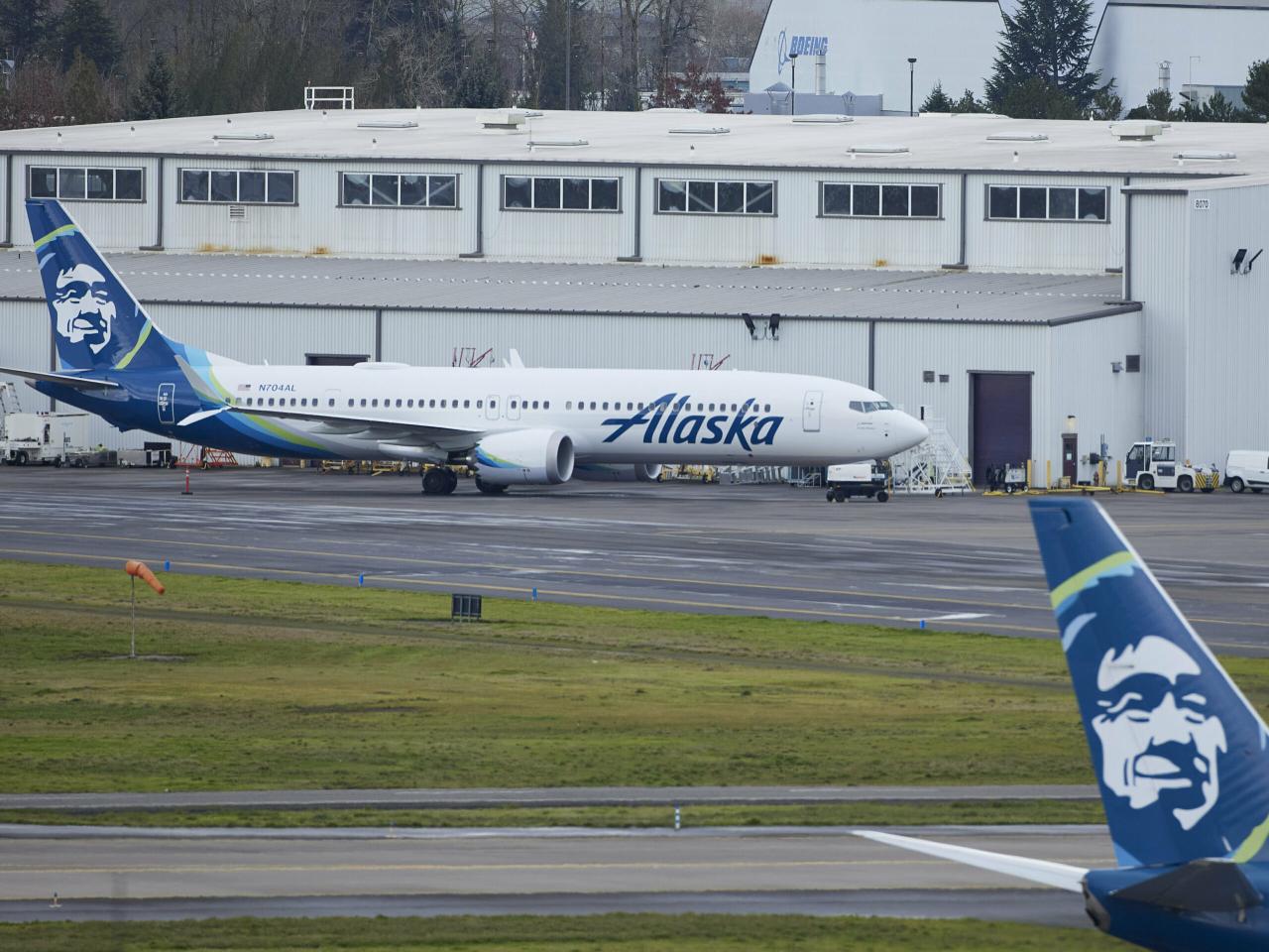 Alaska airlines boeing passengers