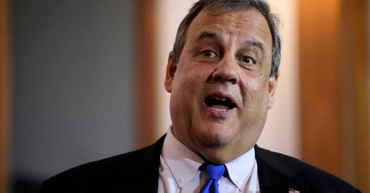 Chris christie drops out