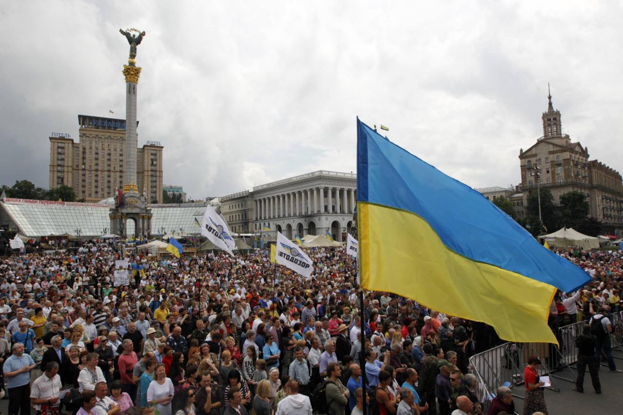 Ukraine russia war maidan square