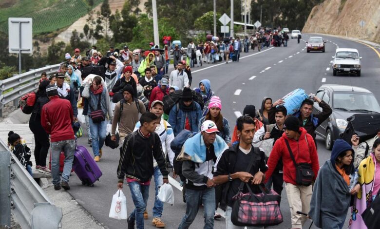 Migrant crisis deport venezuela flights