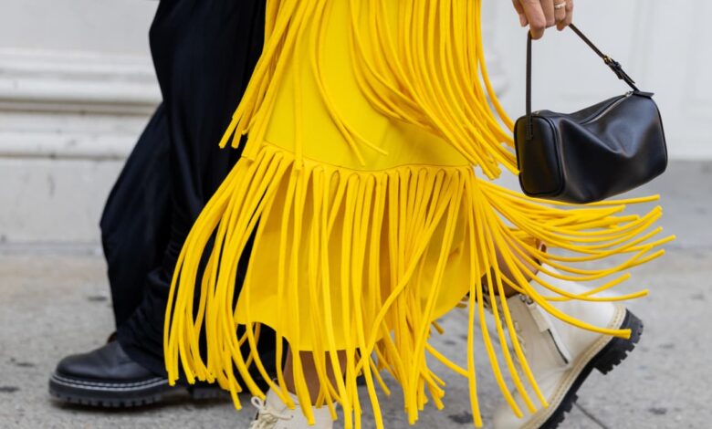 Spring fashion knits fringe